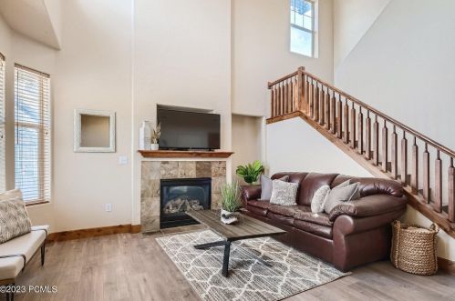 6095 Fox Pointe Cir, Park City, UT 84098-7588