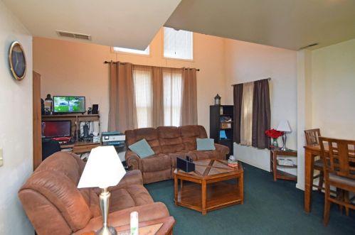 1803 Baltimore Ave, Cincinnati, OH 45225-1902