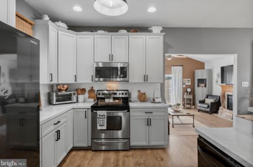 482 Center Ave, Runnemede NJ  08078-1536 exterior