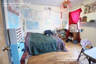 123 Warren St, Boston MA  02135 exterior