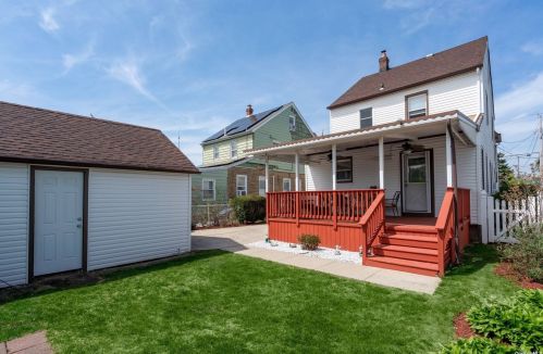 233 Willets Ave, Hempstead, NY 11552-2112
