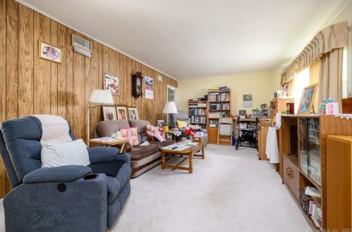73 Maitland Rd, Stamford, CT 06906-2104