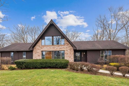 2925 Alkire Rd, Darbydale, OH 43123-1080