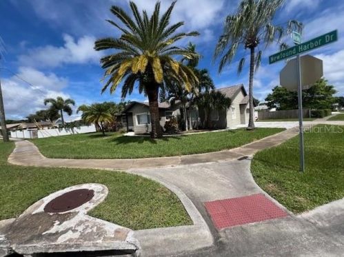 480 Newfound Harbor Dr, Merritt Island, FL 32952-2627