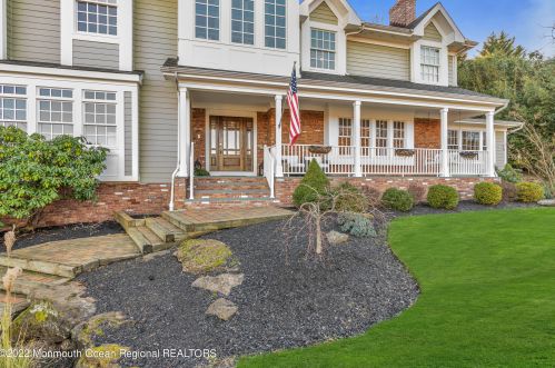34 Windsor Dr, Little Silver NJ  07739-1311 exterior