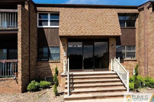 503 Sharon Garden Ct, Woodbridge, NJ 07095-4329