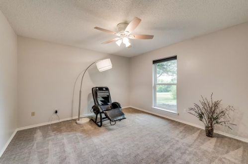 692 Loop Dr, Cedar Hill TX 75104-3145 exterior