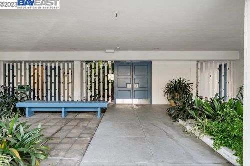 2634 Virginia St, Berkeley CA  94709-1042 exterior