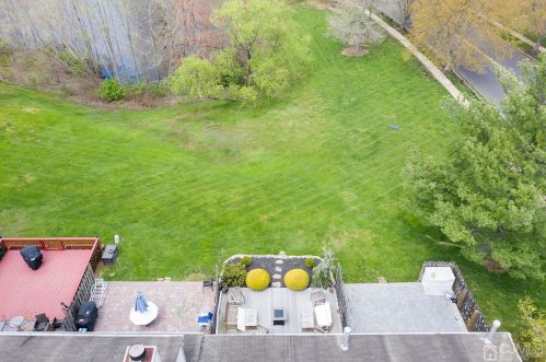 18 Cloister Ct, Old Bridge NJ  08857-3205 exterior