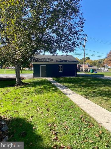 520 Hockersville Rd, Swatara PA  17033-2076 exterior