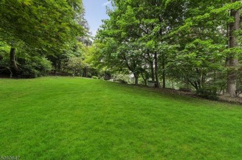 96 Undercliff Rd, Montclair NJ 07042-1718 exterior