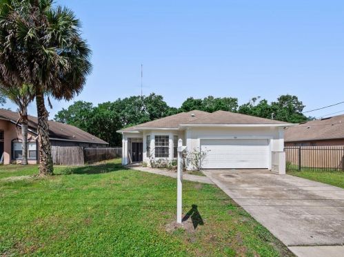 464 Rogers St, Orlando, FL 32811-1763
