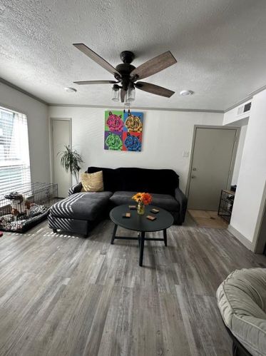 2003 Bennett Ave, Dallas TX 75206-7360 exterior