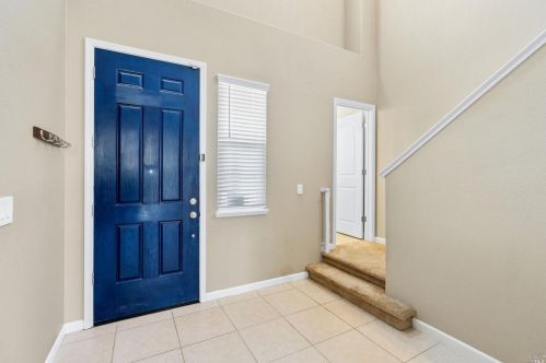 2312 Newcastle Dr, Vacaville CA  95687-8252 exterior
