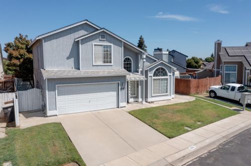 2067 Hyannis Cir, Manteca, CA 95336-9602