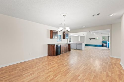 37 Walnut Ave, Shalimar FL  32579-1121 exterior