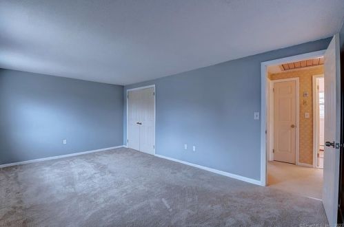 9 Still Field Rd, Manchester CT  06040-6355 exterior