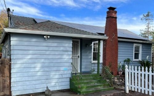 2994 Grant St, Concord, CA 94520-4639