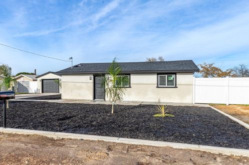 3225 Whitmore Ave, Modesto CA  95358-6238 exterior