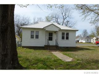 911 Virginia St, Muskogee OK  74403-3128 exterior