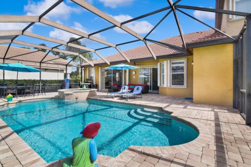 7219 Serrano Ter, Delray Beach FL  33446-2200 exterior