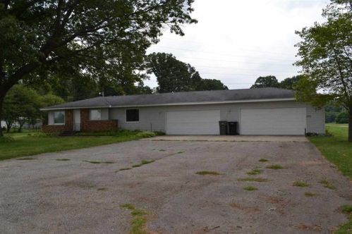 58880 Beech Rd, Mishawaka, IN 46544-9462
