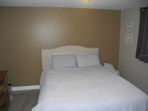 18717 Hamilton St, Lutz FL  33549-3820 exterior