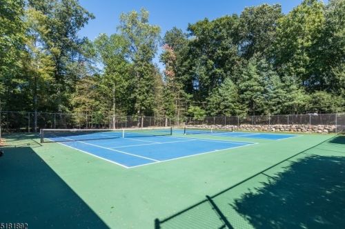 3710 Mark Twain Way, Mahwah NJ  07430-3477 exterior