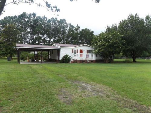 501 Pauline Dr, Bonneau, SC 29431-8417