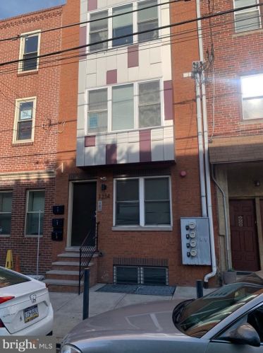 1234 17th St, Philadelphia PA  19121-0050 exterior