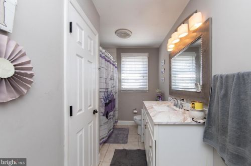 34 Broad St, Berlin Boro NJ  08009-1436 exterior