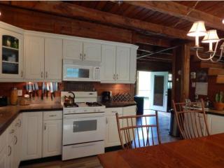 505 Weaver Rd, Huntington, VT 05462-9543