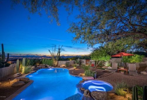 7390 Cobblestone Rd, Tucson, AZ 85718-1308