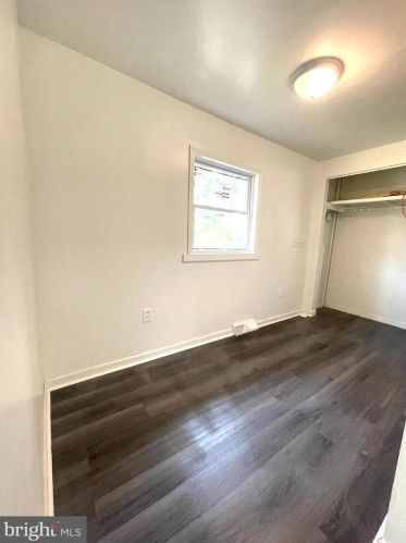 402 Division St, Riverton NJ  08077-2146 exterior