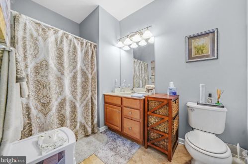 5217 Poplar St, Boothwyn PA  19060-6839 exterior