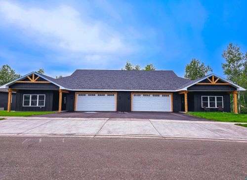 303 Coffee Creek Blvd, Duluth MN  55811 exterior