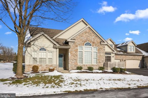 36 Barness Ct, Southampton, PA 18954-2204