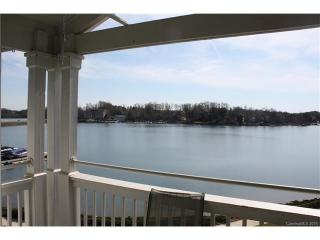 1239 Torrence Cir, Davidson, NC 28036-9400