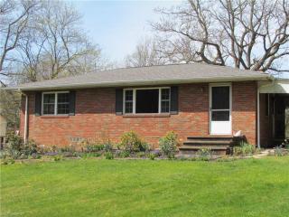 2427 Trares Rd, Mogadore, OH 44260-9469