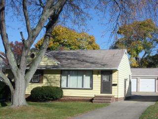 5215 Harmony Ln, Willoughby, OH 44094-4305