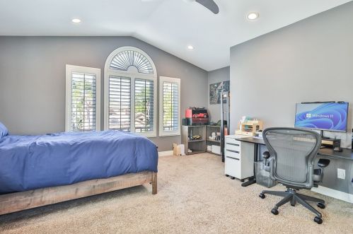 358 Anzio Way, Calabasas CA  91377-4851 exterior