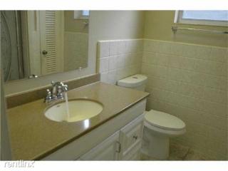 1810 47th Ave, Hollywood FL  33021-4124 exterior