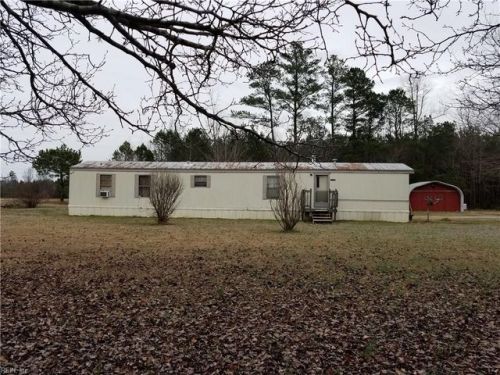 20229 Ivor Rd, Courtland, VA 23837-2706