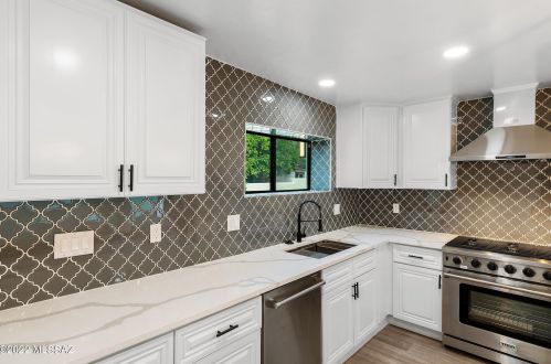 341 Tucson Blvd, Tucson AZ 85713-2065 exterior