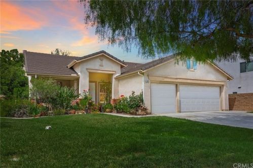 25876 Turfwood St, Menifee CA  92585-8895 exterior