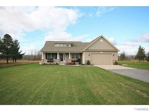 1436 Town Line Rd, Cheektowaga, NY 14086-9774