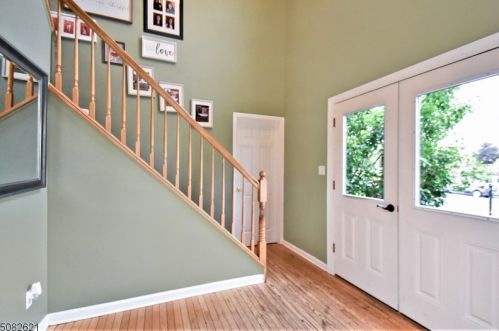 36 Robeson Rdg, Oxford, NJ 07863-3257