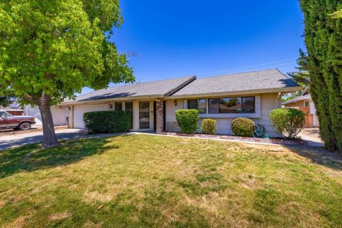 28 Clover St, Woodland CA  95695-3108 exterior
