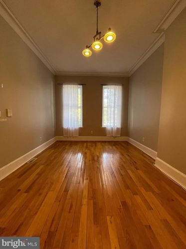 1828 Green St, Philadelphia, PA 19130-3932