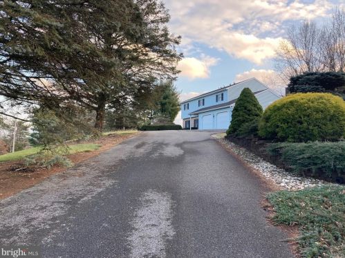 1312 Fairview Dr, Dauberville, PA 19533-9144